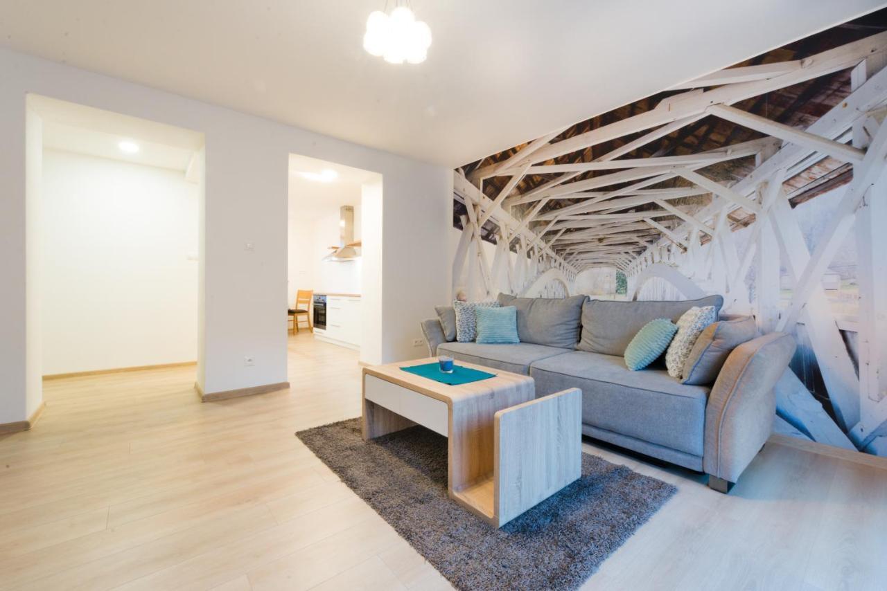 Apartman Razusa Centrum Μπάνσκα Μπίστριτσα Εξωτερικό φωτογραφία