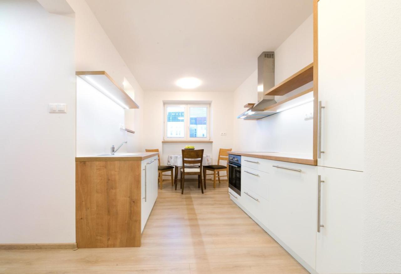 Apartman Razusa Centrum Μπάνσκα Μπίστριτσα Εξωτερικό φωτογραφία
